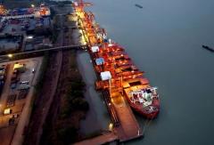 大港焕新！徐工新能源自卸车助力港口物流绿色转型