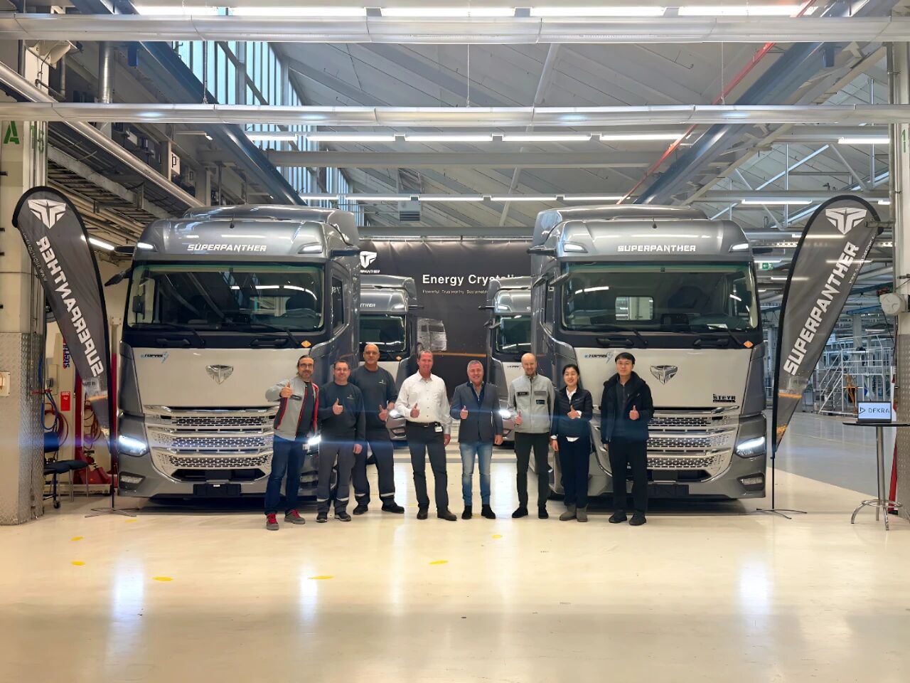 速豹 eTOPAS 600 首批下线并通过德国标准单车认证！