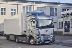 中国重卡年出口首超30万辆！新势力速豹2025凭什么硬刚欧洲“死亡线”？