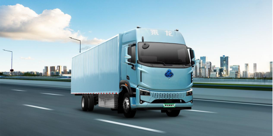 乘龙翼威5以绿色智能之姿，荣膺“意见领袖”快递快运创富桂冠