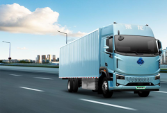 乘龙翼威5以绿色智能之姿，荣膺“意见领袖”快递快运创富桂冠