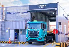 再次交付54台！欧曼银河5M换电重卡持续赋能盐田港绿色动能