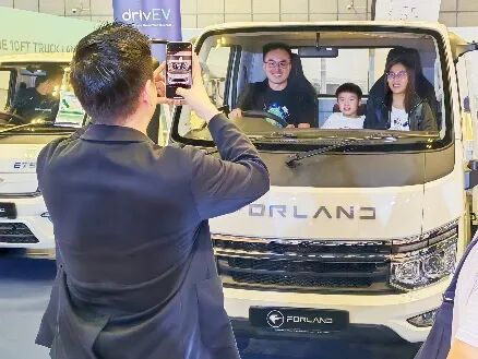 砺三十 志一流|时代产品亮相第十九届新加坡车展