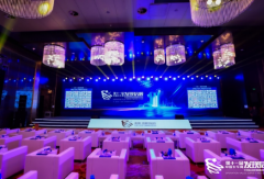 乘龙翼威5纯电牵引车斩获发现信赖大奖 重塑新能源重卡价值标准