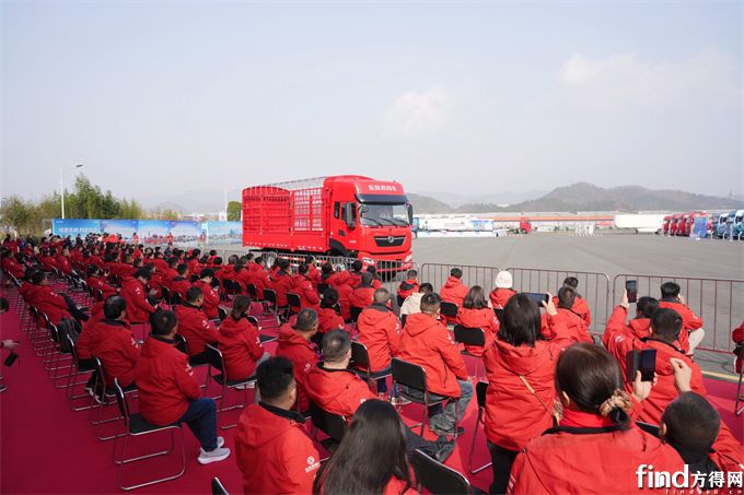 十年同心再启程 东风天龙哥俱乐部2026客户盛典圆满成功