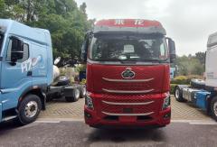 乘龙H7 Pro LNG牵引车：干线创富利器，全维优势护航每一程