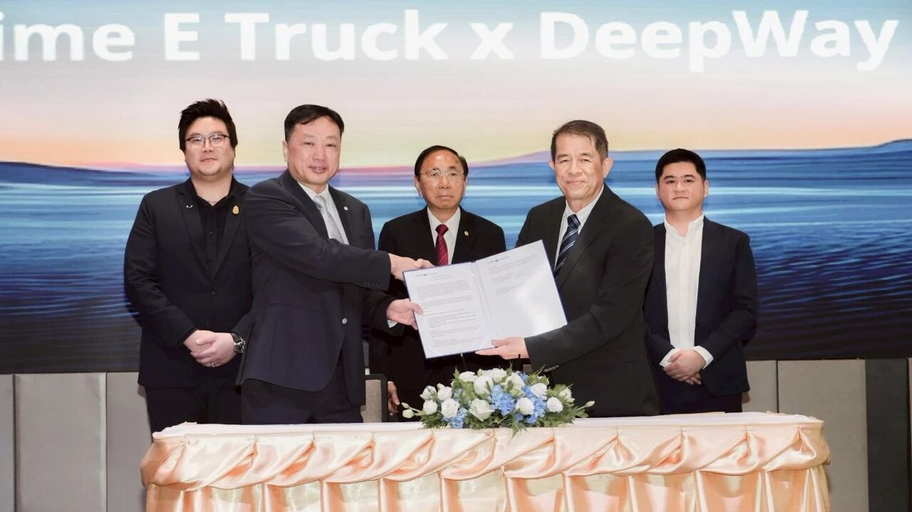 DeepWay深向重卡曼谷上市 续写东南亚绿色物流新篇章