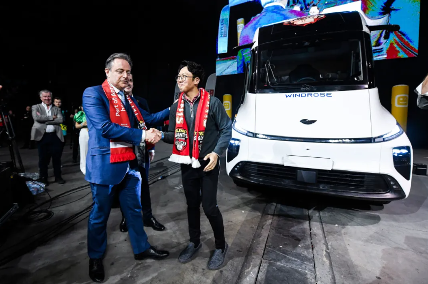 苇渡重卡 国外是火焰 国内是海水？丨姚蔚七日谈