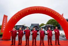 六十载深耕致远，安凯客车驭风出海，驰骋全球！