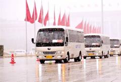 一辆车的“两会”足迹，一个产业的高端化进程