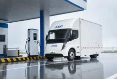 江淮1卡坤鹏ET9：冷链、绿通、城际样样行