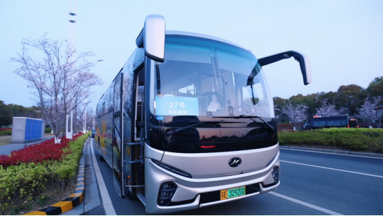 硬核新V系，暖心苏汽人：一场5600人次的“零差错”护航723