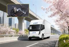 油价破8别硬扛，后悔没早换江淮1卡坤鹏ET9！