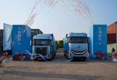 18天超2000公里！欧曼银河新能源重卡港口线收官：实景试炼彰显港运硬实力