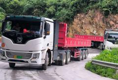 短倒利器！徐工400度6×4标载版牵引车为何备受客户青睐？