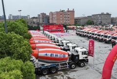 豪沃TX新能源搅拌车100台战略签约暨首批30台盛大交付！