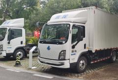 乘龙翼威2纯电轻卡：10吨承载+500km续航，山区运输实力派！