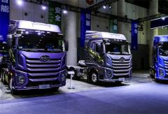 重卡“智能刹车”将成标配！智驾商用车何时井喷？