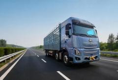 580超大马力 乘龙H7 Pro 8×4 LNG载货成为中长途运输创富标杆