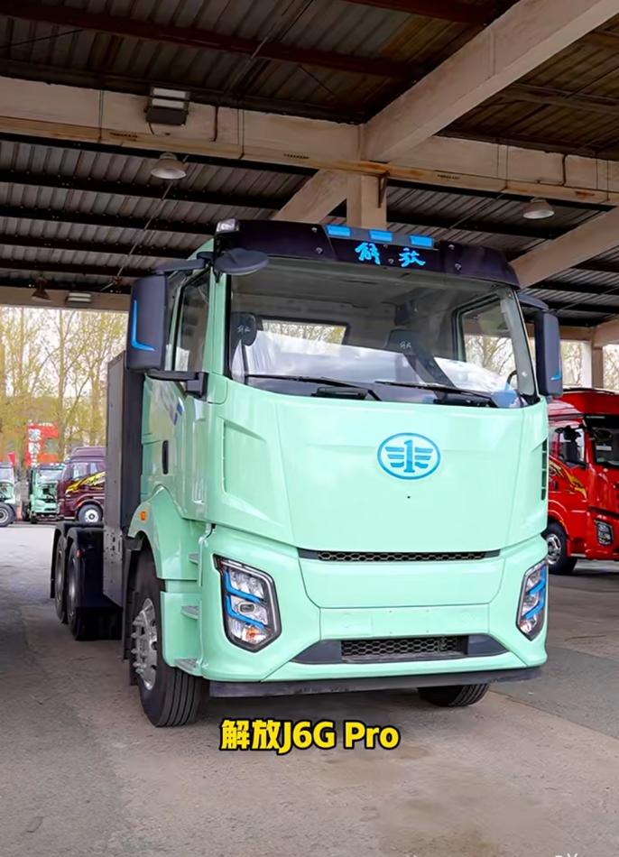 新能源重卡赛道白热化，解放J6G Pro凭“硬核减法”杀出重围
