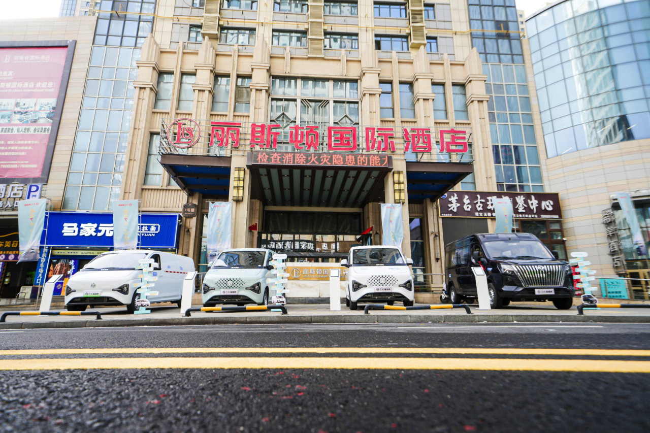 超值7方，加倍续航！东风福瑞通V6 CNG新疆正式上市