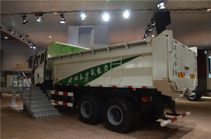 j6p 6x4智能渣土车