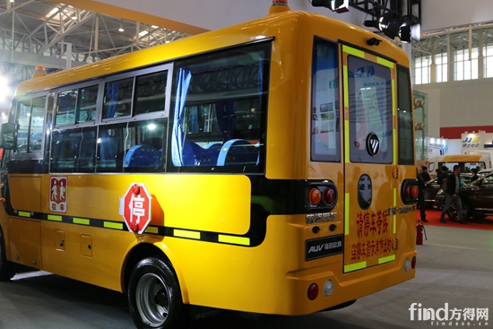 福田欧辉auv校车 (6)