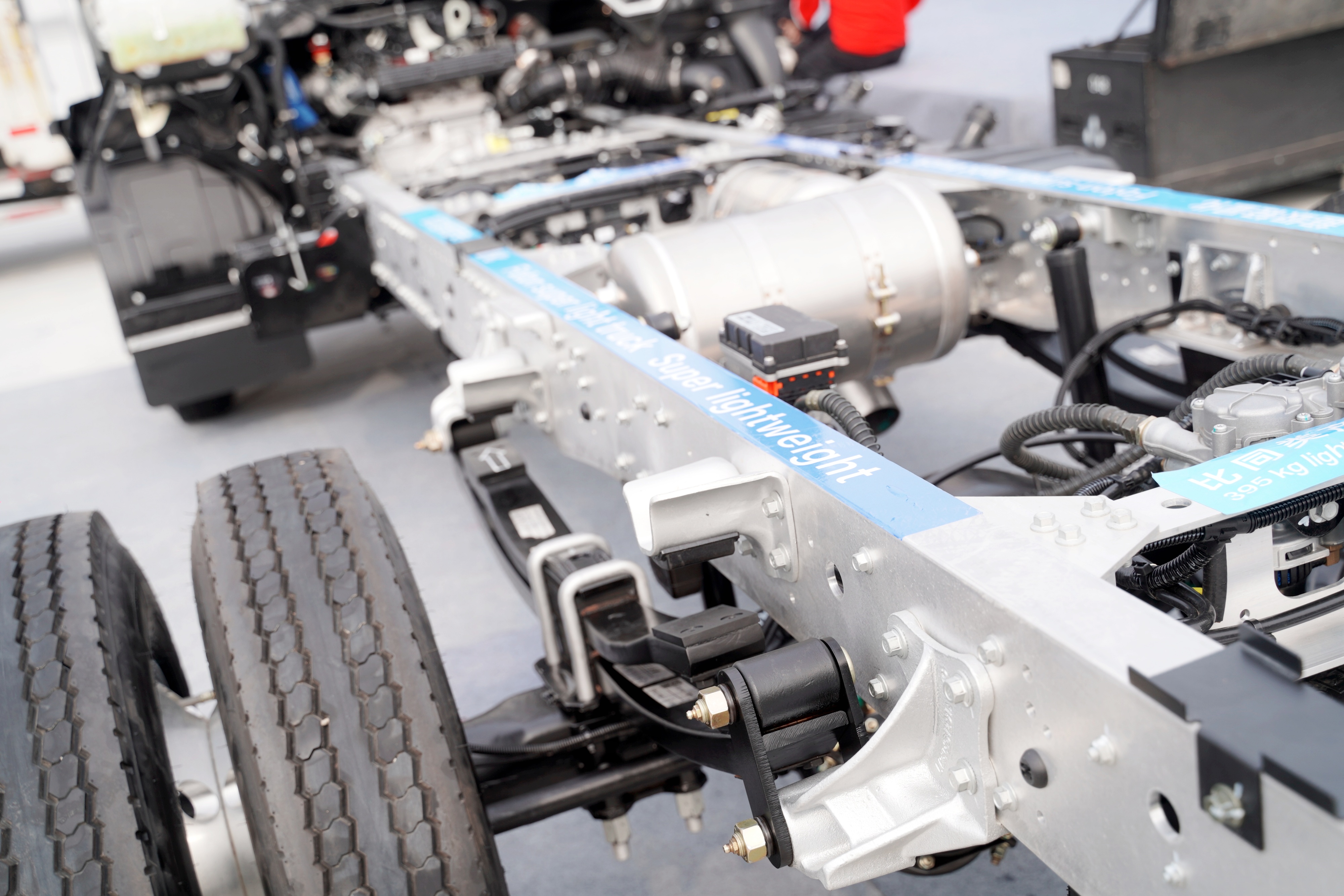 2020轻量化轻卡之王有多轻欧马可s3超级轻量化卡车告诉你