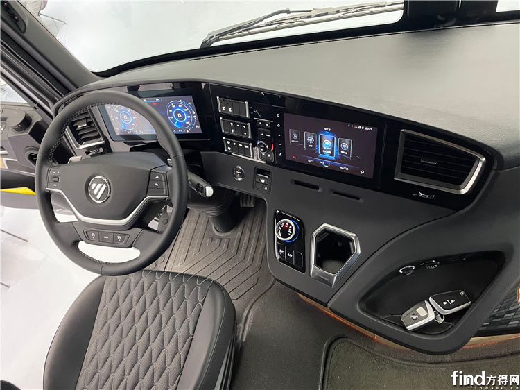 欧曼车身-内饰-驾驶室-易车