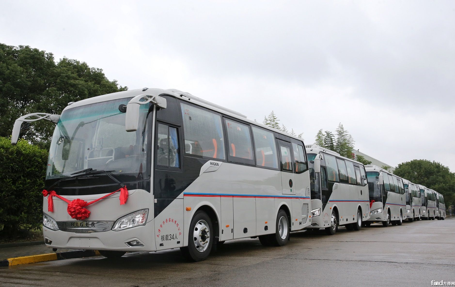 安全,服务"两手抓" 苏州金龙助华荣客运打造一流通勤班车