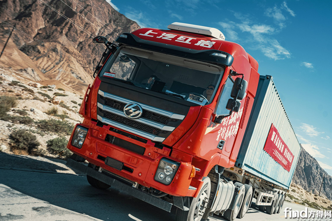 上汽红岩智能重卡高原品质行卓越动力高效驰骋