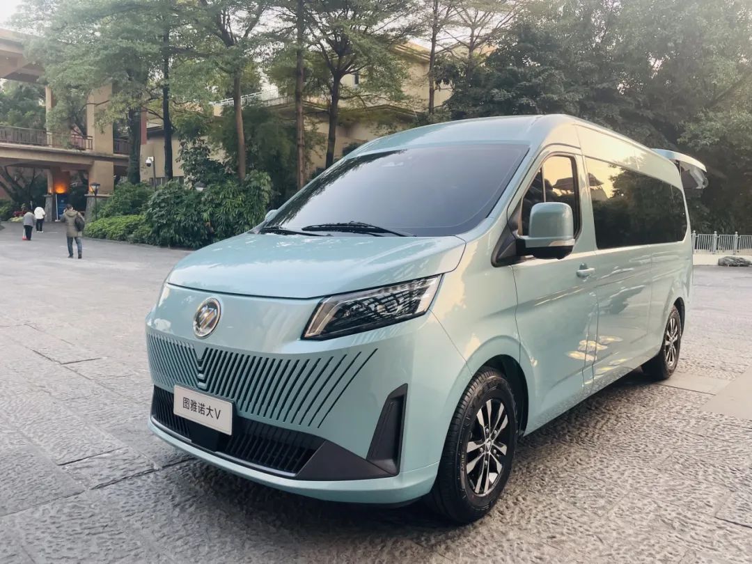 全新一代轻客“图雅诺大V”广州发布-方得网-专业的卡车客车商用车门户网站!-www.find800.cn
