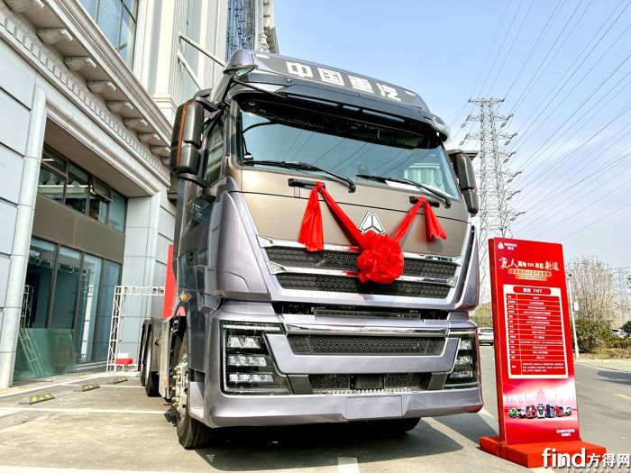 67重汽徐工远程逆涨陕汽解放争第二2月牵引车降24